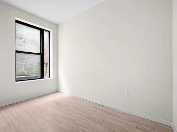 739 President Street image 3 of 4