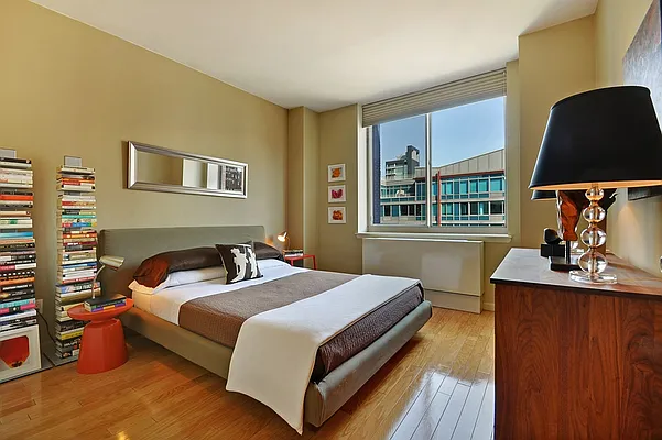 Sold by Corcoran | media 12