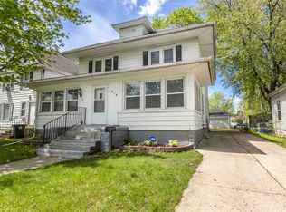618 Hammond Ave, Waterloo, IA 50702