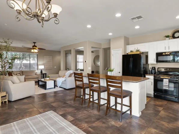6602 S CARTIER Drive, Gilbert, AZ 85298