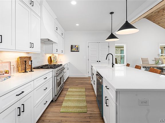 5th image of 9572 Crete Cir