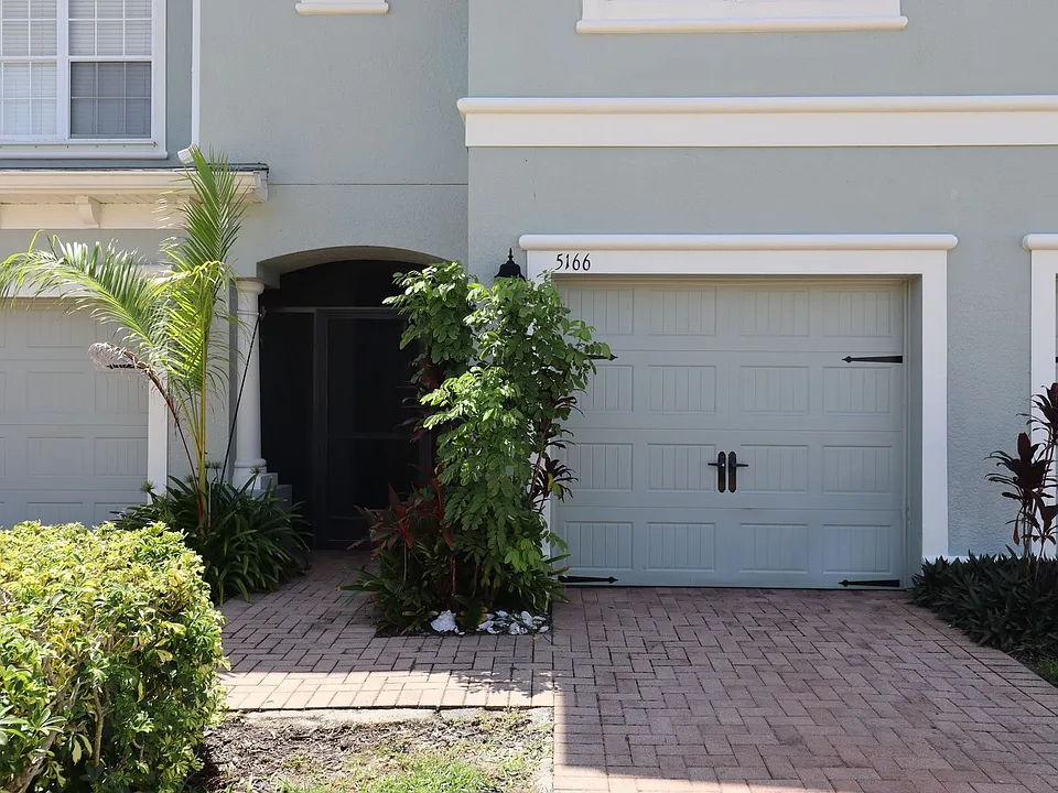 5166 Shell Mound Cir