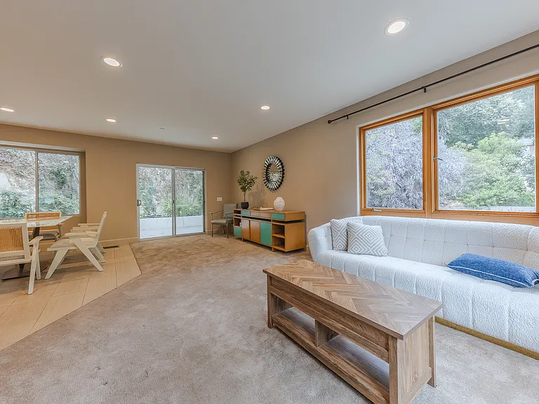 2073 Pasadena Glen Rd — Photo 10