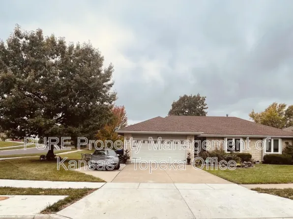 3611 SW Red Hawk Ct, Topeka, KS 66614