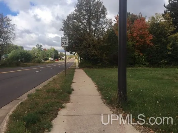 500 W Cloverland Dr #Us-2, Ironwood, MI 49938