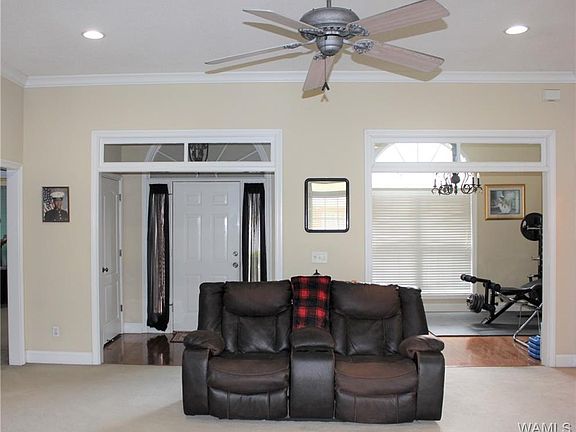 5th image of 1822 Harrison Dr