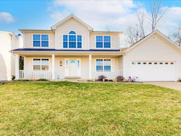 3382 Hampton Xing, Saint Charles, MO 63303