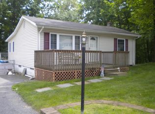301 Dupont Ave, Hopatcong, NJ 07843