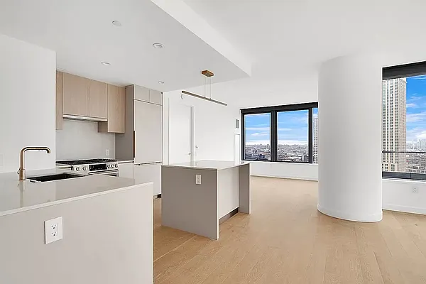 Rented by Prime Estates Realty Inc | media 5