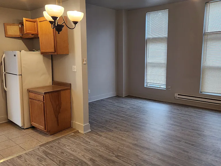 3-23 S Front St — Photo 9