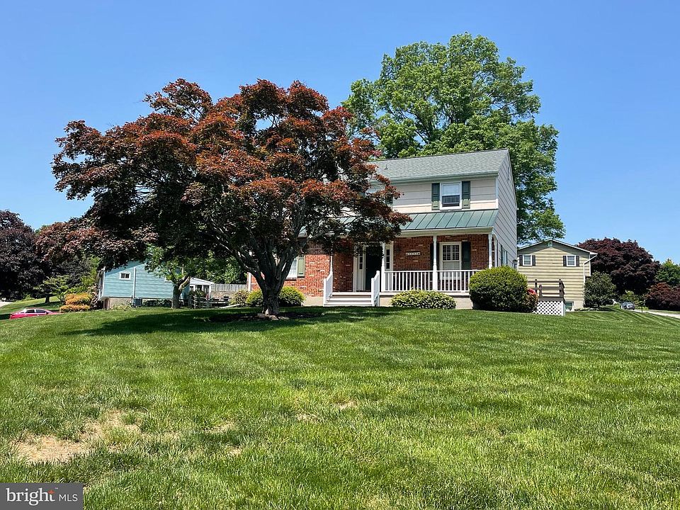 1st image of 3209 Canterbury Ln