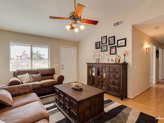 5th image of 1228 E Avenida Grande