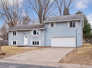 1378 Meadowmoor Dr NE, Fridley, MN 55432