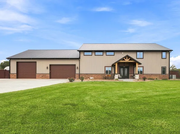 8803 W Blackwood Ln, Maize, KS 67101