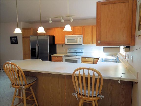 4th image of 3103 Henesta Dr