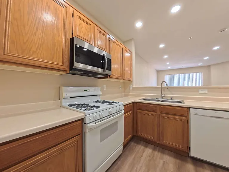 7151 S Durango Dr #213 — Photo 13