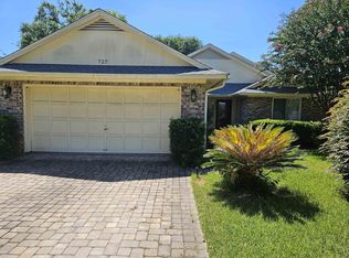 727 Kittiwake Ln, Murrells Inlet, SC 29576
