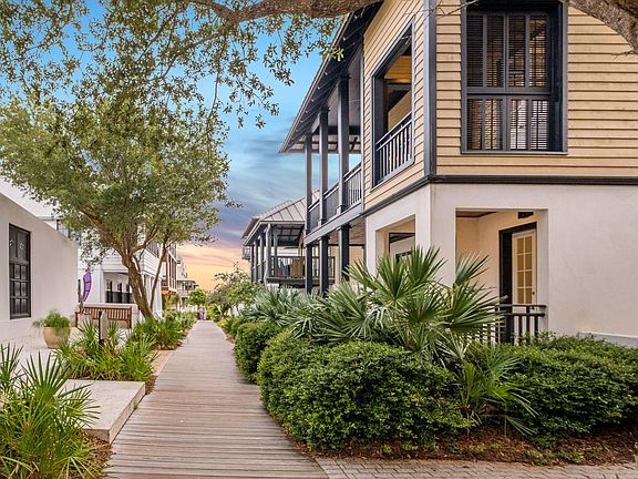 4th image of 28 N Cartagena Ln
