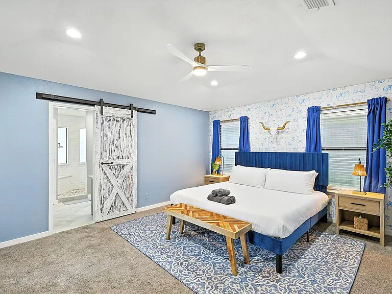 749 Western Trl — Photo 22