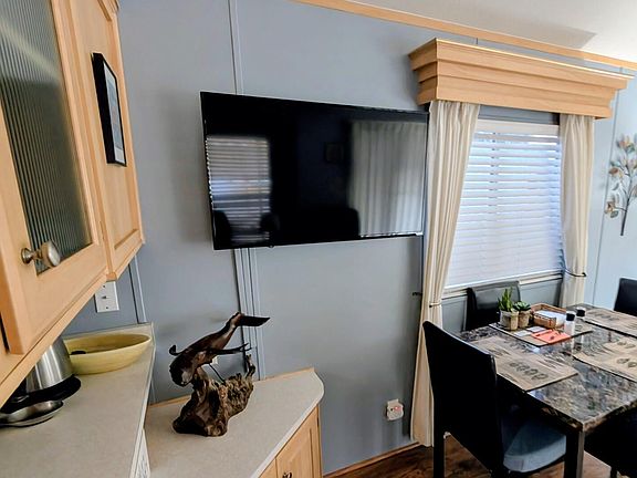 4th image of 270 N Clark Rd #342