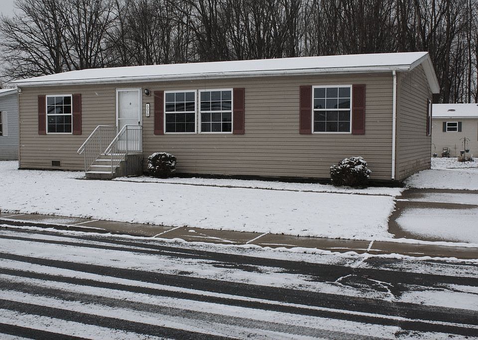 1st image of 606 White Willow Dr