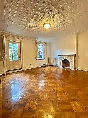 1st image of 327 Union St Floor 1