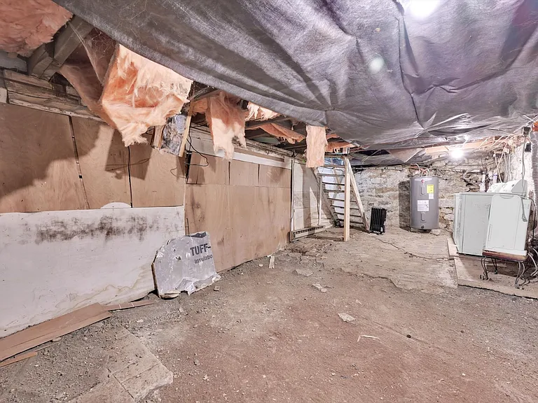 1323 W Norwegian St — Photo 26