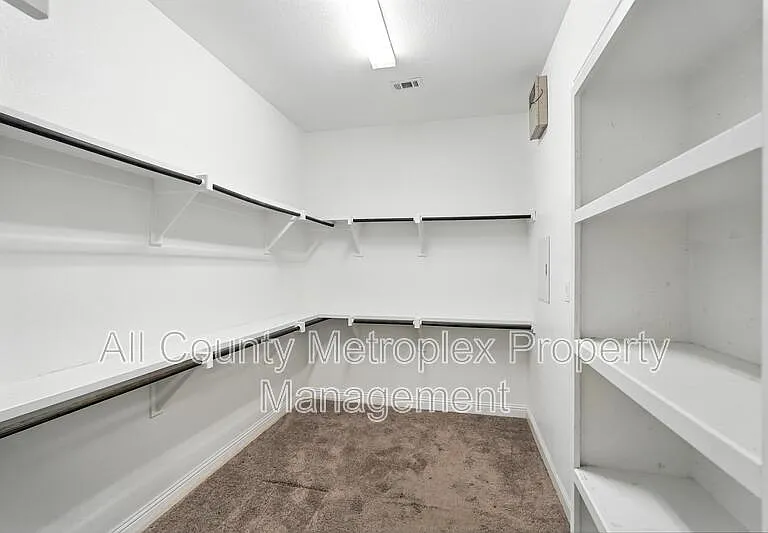 9002 Habersham Dr — Photo 20