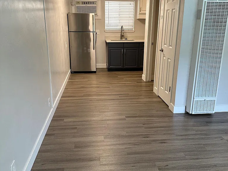 1620 G St — Photo 12