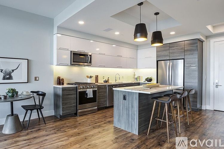 1st image of 376 S Jackson St #724