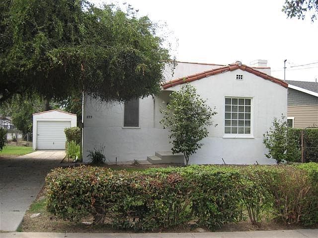 1st image of 833 Winona Ave