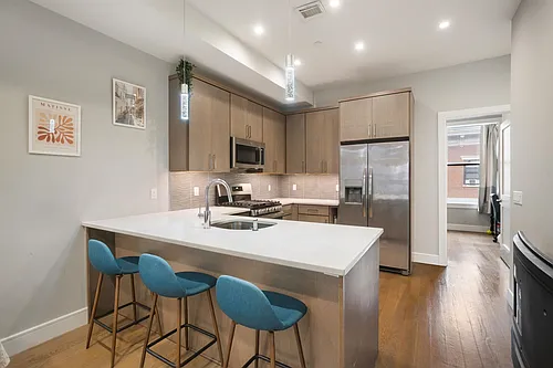 56 3rd St #3 Photo 1