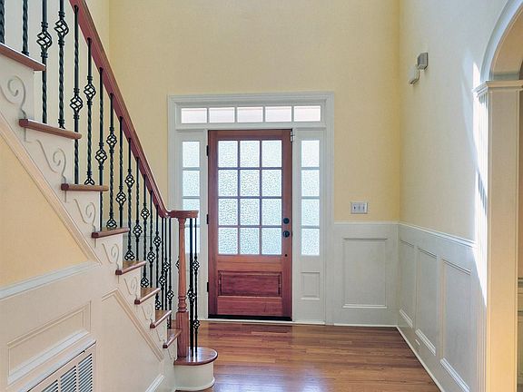 5th image of 6013 Retford Grant Ct