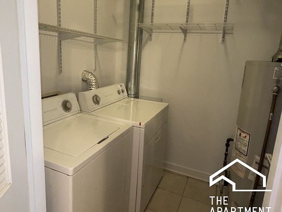 5th image of 2656 N Hamlin Ave #2F