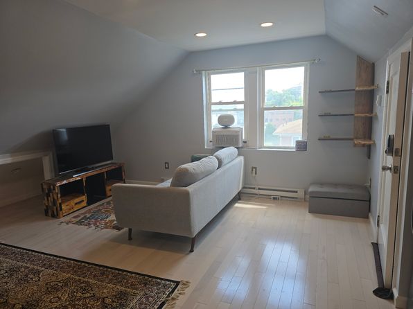787 Harvard Pl #2