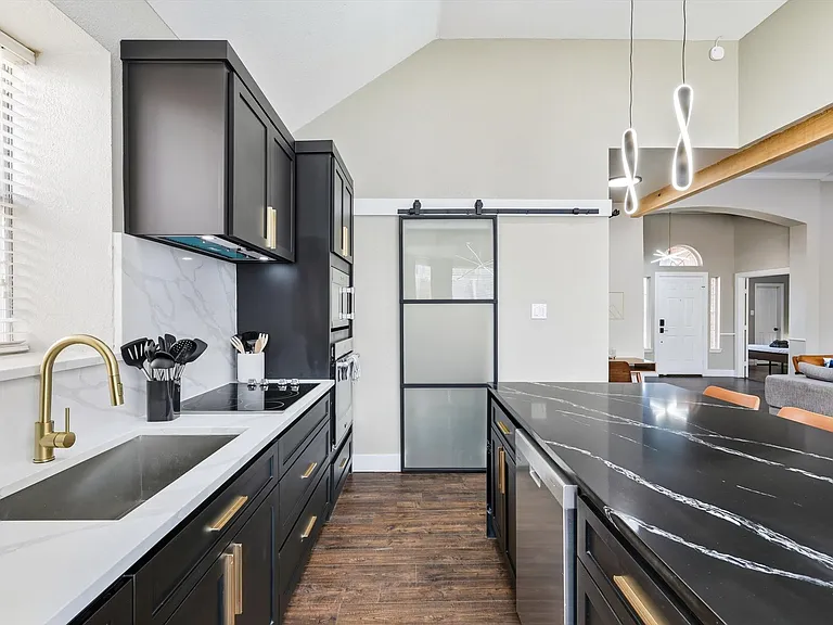 5709 Courtney Cir — Photo 15