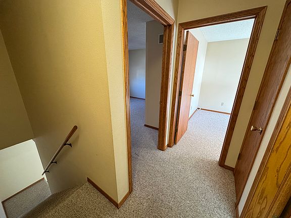 3rd image of 402 3rd Ave NW