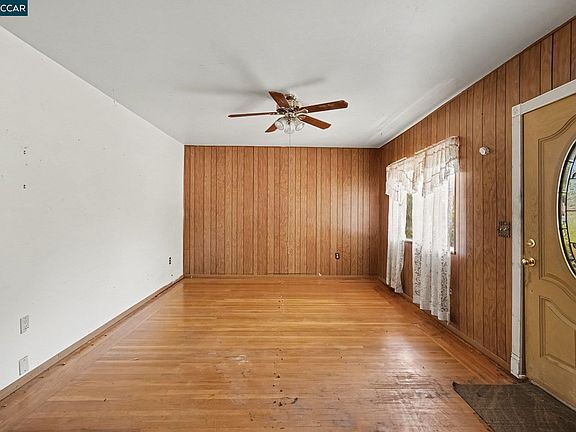 4th image of 1318 Potter St