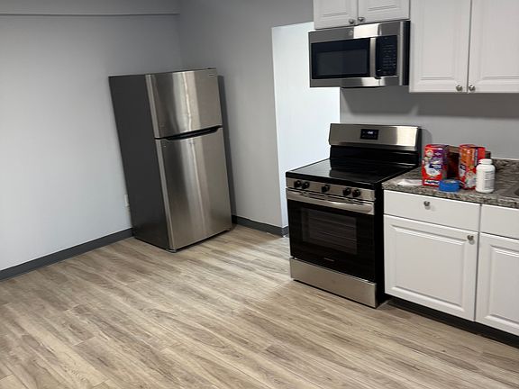 3rd image of 311 Beach Way #1E