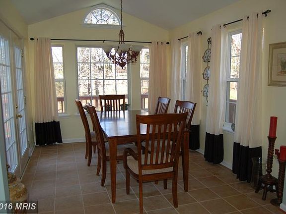 5th image of 32 Blossom Wood Ct