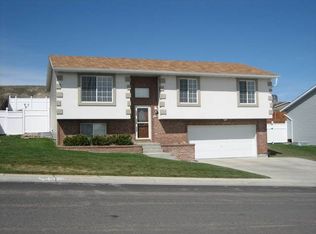2504 Sage Valley Dr, Gillette, WY 82718
