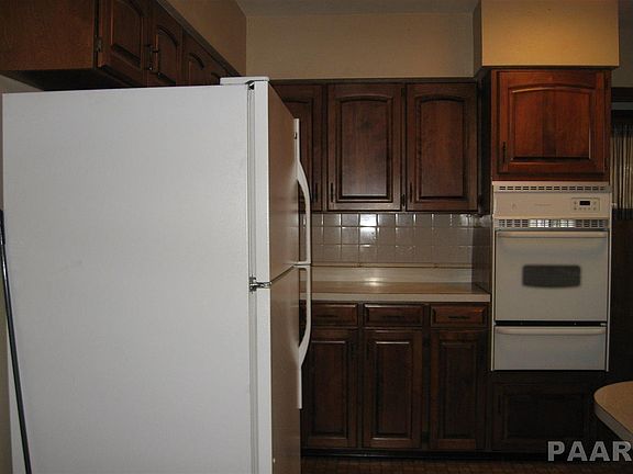 5th image of 1710 Valle Vista Blvd