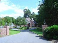1st image of 2352 Bartlett Blvd