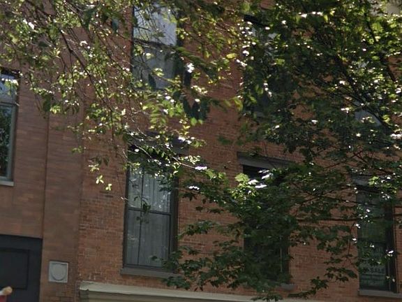 3rd image of 328 Broadway #301
