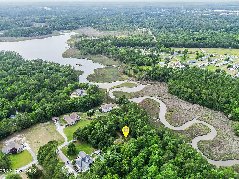 1st image of 19 Oyster Point Ln