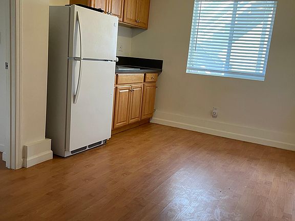 2nd image of 1290 38th Ave #A