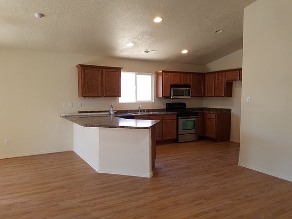 4th image of 2891 Desert Sage Ave SW