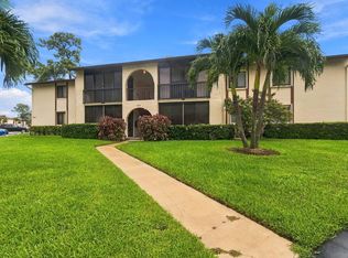 308 Knotty Pine Cir APT D-1, Greenacres, FL 33463