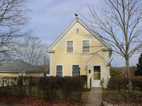 11 B St, Hopkinton, MA 01748