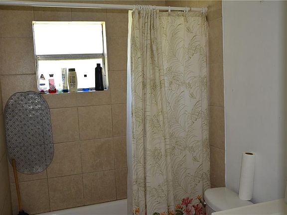 4th image of 4780 Piedmont Ct